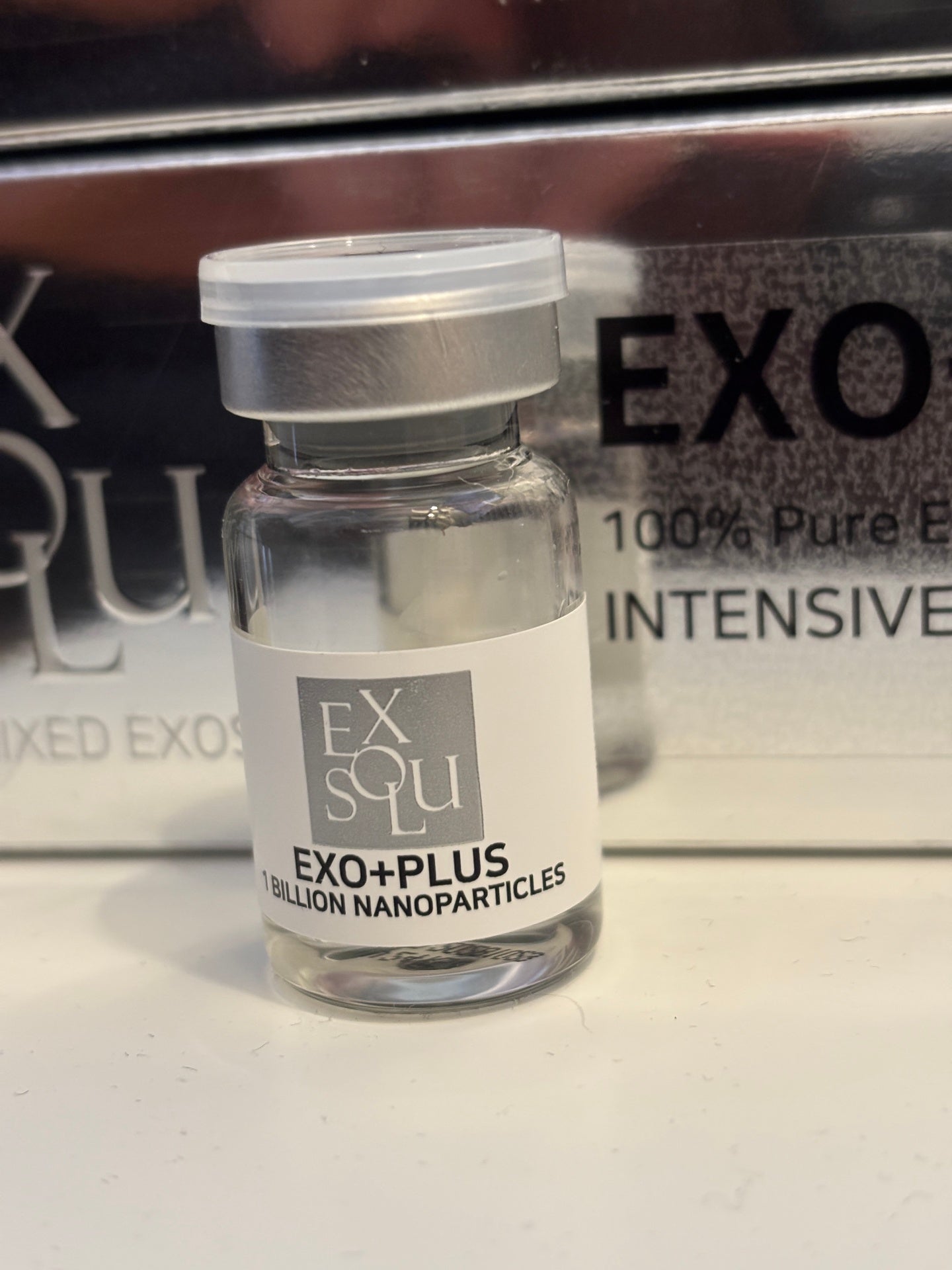 Exo Plus - 1 Billion Nanoparticles eksosomiseerumi